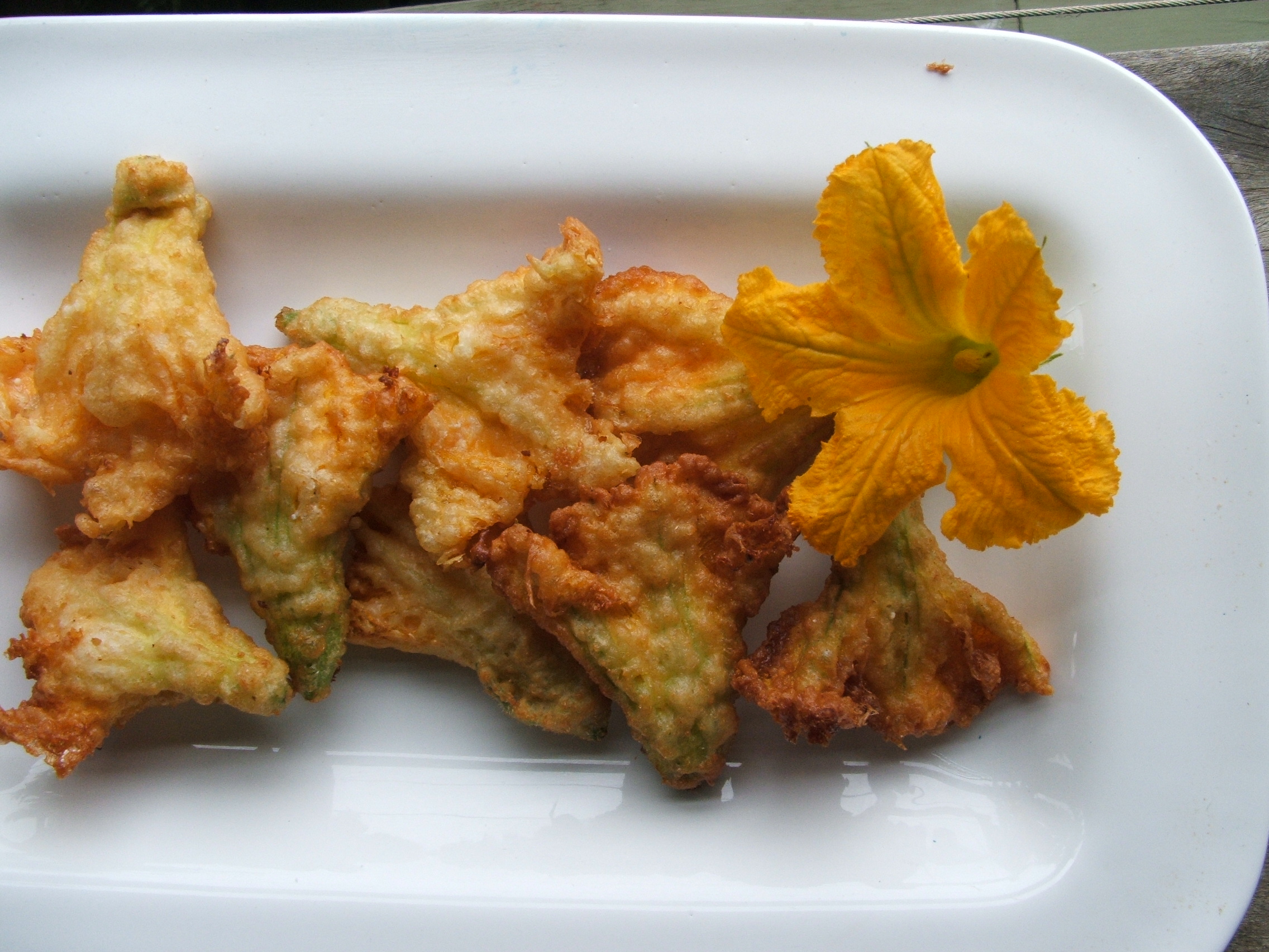 Fetta & Chilli stuffed zucchini flowers